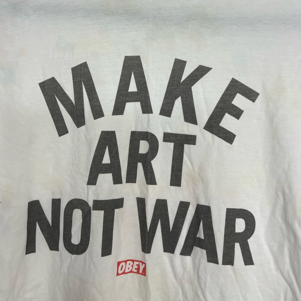 MAKE ART NOT WAR Obey T-shirt